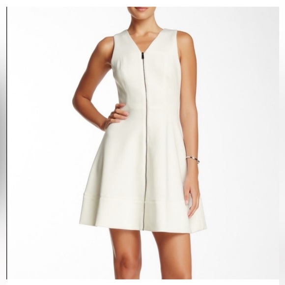 Vince Camuto Dresses & Skirts - Vince Camuto white scuba fit and flare dress NWT SIZE 6
